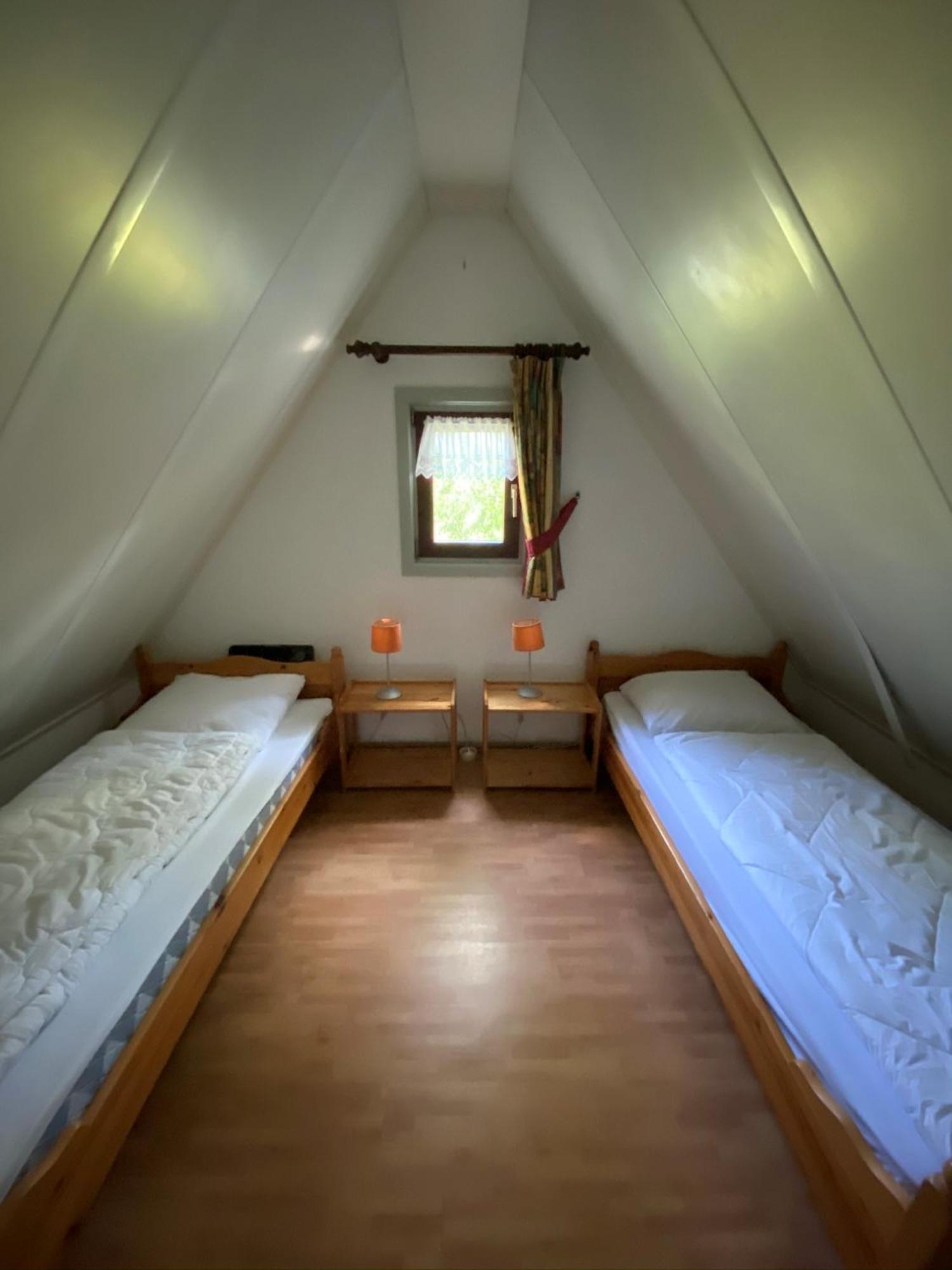 Schönes Ferienhaus am Lauwersmeer Anjum Exterior foto